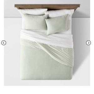Threshold Sage green duvet cover + 2 pillow cases